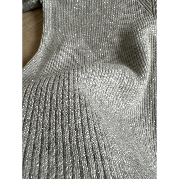 Silver Ribbed Metallic Stretch Sweater Longline Fit NWT Small - Picture 5 of 6